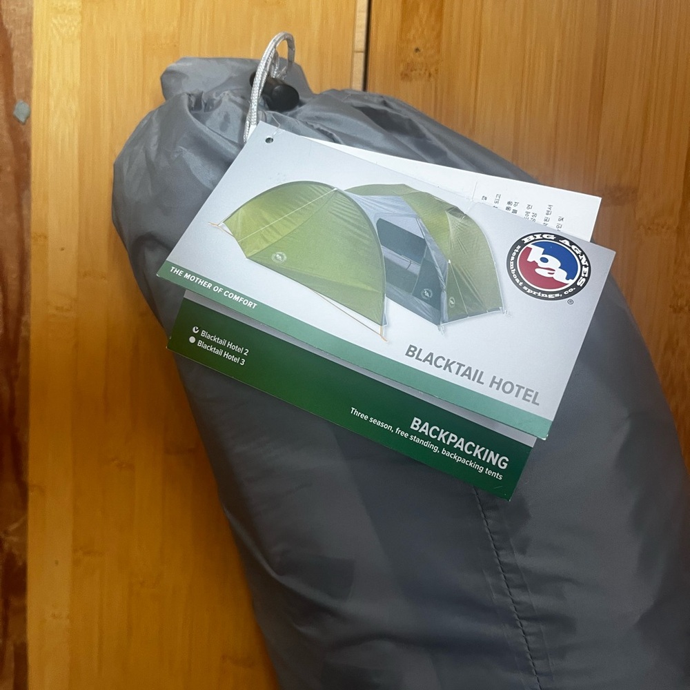 Big Agnes Blacktail Hotel Backpacking Tent with Footprint